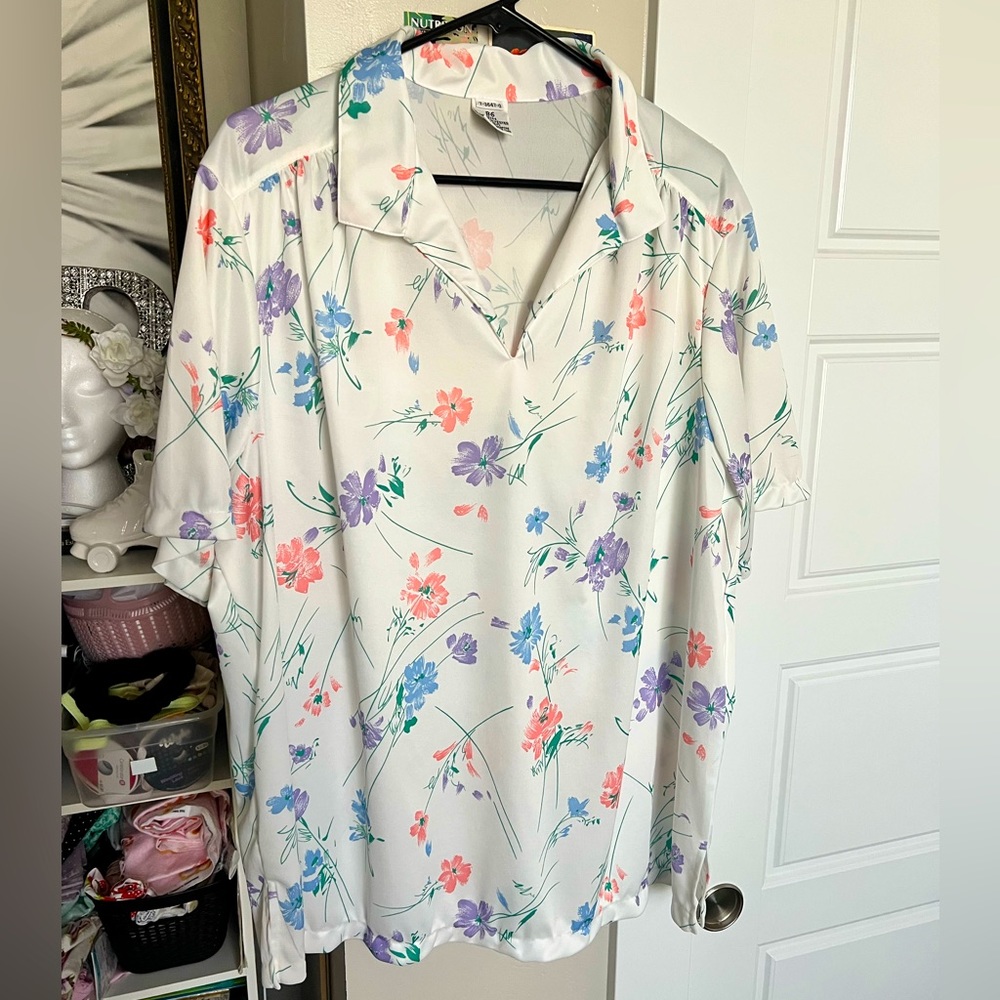 Vintage 1980s Floral Blouse